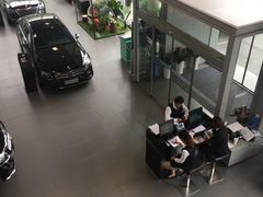 -上海德星奔驰(江杨南路店)