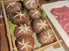 -尚尚仙·酸汤猪手·猪肚鸡火锅(华联万柳购物中心店)