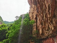 -龙潭大峡谷