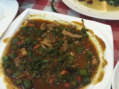 -鲁班小馆(政四街店)