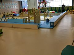 -亲亲袋鼠托育早教·思维专注力·棕熊英语(鼓楼恒力城店)