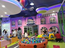 -菲菲羊乐园(临平银泰城店)