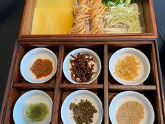 -鲁采LU STYLE(新天地店)