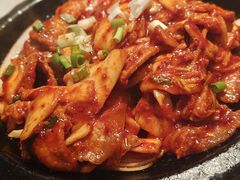 石板辣白菜炒五花肉-七八冷面·延边朝鲜族美食(欢乐谷店)