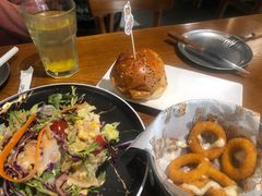 -HUZI虎滋精酿餐吧(京西大悦城店)