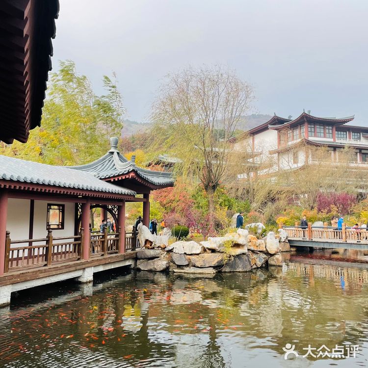 秋水共长天一色