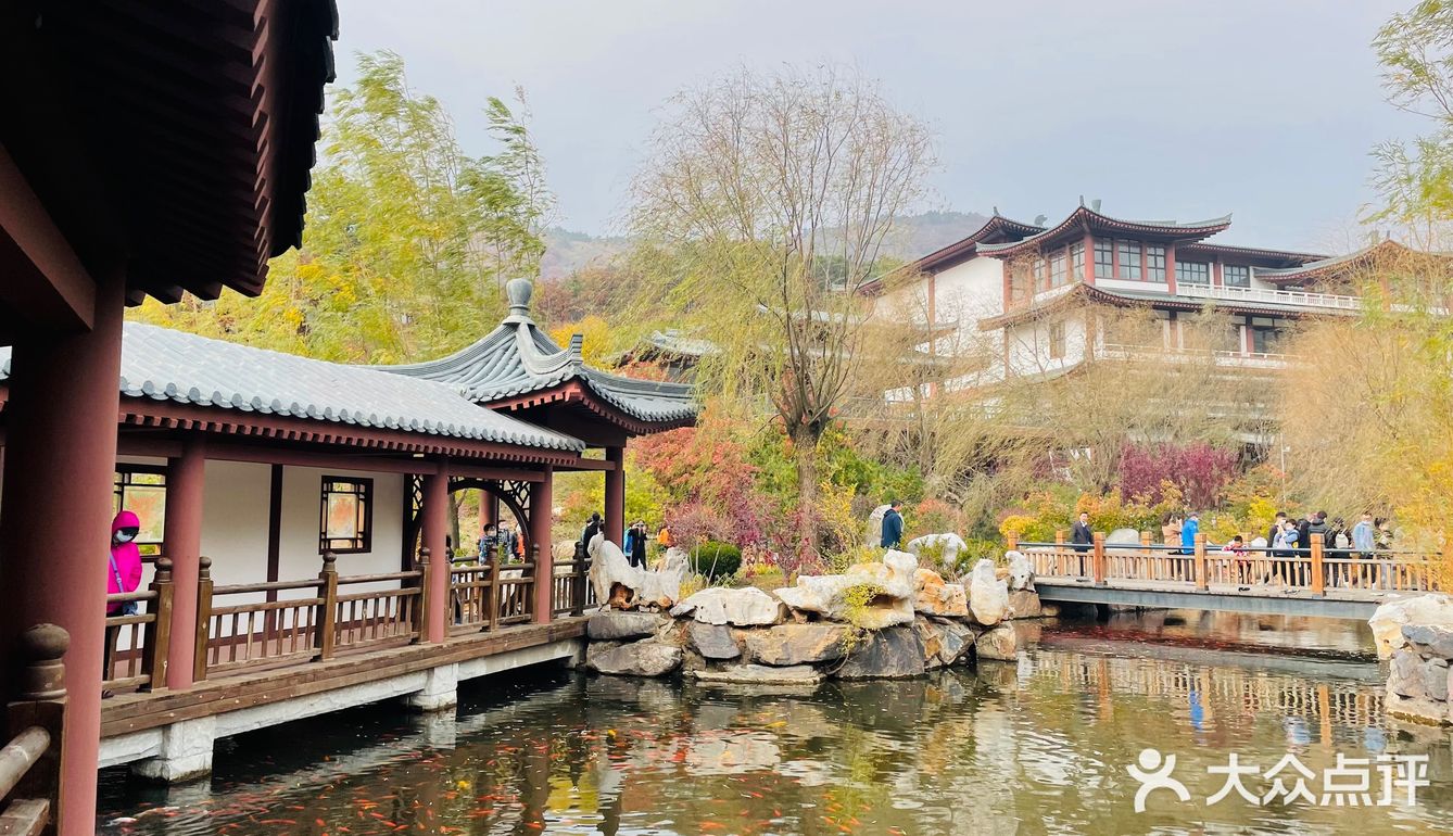 秋水共长天一色