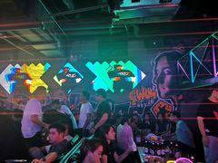-UP嘻哈酒吧(粉巢店)