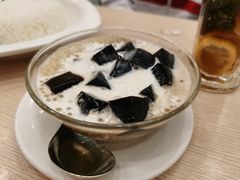 -佰搭果·广式茶餐厅(西华路店)