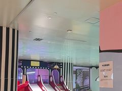 -涨巢·潮玩水疗局