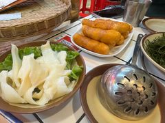 -巴卤社老火锅(财富店)