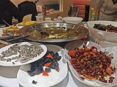 -巴特餐饮6加1音乐餐吧·新疆菜