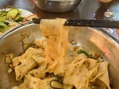 -爱骅裤带面馆(东木头市店)