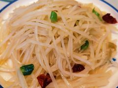 酸辣土豆丝-老三烤肉·融合菜宴会厅