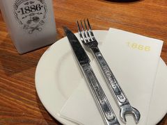 -1886德国汽车餐厅(外滩十六铺码头店)