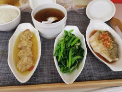 -爱妈月子会所(汕樟总店)