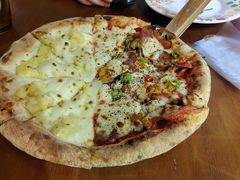 狂野拼榴莲披萨-盘炉forenza·云贵川融合小食堂 ( 钟楼中柳巷店)