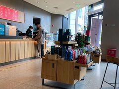 -星巴克臻选(嘉兴海宁银泰城店)