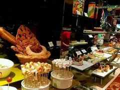 -荣誉国际酒店-云顶旋转餐厅