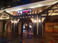 -青岛东方影都融创水世界