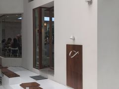 -Line 咖啡(石厦花园店)