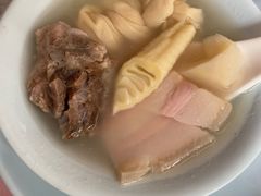 腌笃鲜汤-蘭心餐厅(进贤路店)