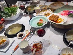 -泓炙颐凤鲜海鲜火锅料理(桐乡店)