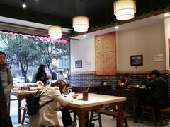 大堂-杨三娘跷脚牛肉(羊子山西路店)
