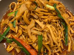 干锅野脆笋-侬佳蒸菜馆(听潮店)