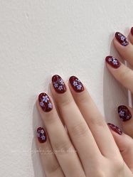 -花岐款式专研健康美甲沙龙