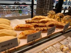 -赫斯提亚面包&咖啡店