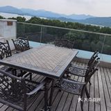 基本上喝茶为主，大夏天的露台太热了