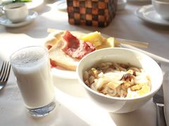 抱罗粉-三亚亚龙湾凯莱仙人掌度假酒店