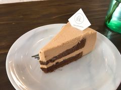 伯爵芝士-彳亍咖啡·这里(水湾路店)