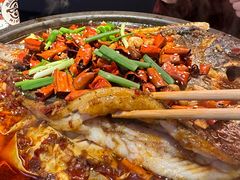 -鸣记脆皮烤鱼·海鲜烤鱼(三八广场店)