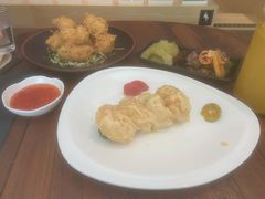 招牌沙汁大虾球-T館·花园艺术餐厅