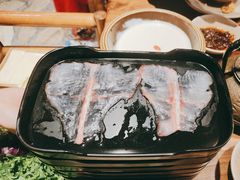 -吴氏老牌坊云南鱼豆花火锅店(通江街店)