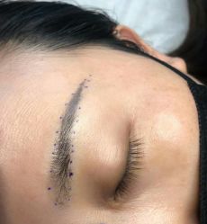 -轻妆Feel·半永久纹眉眼线