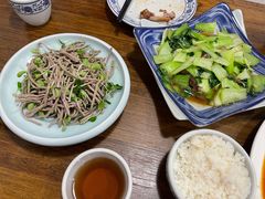 -汤河清真餐馆