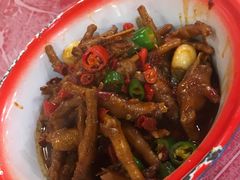 招牌烧鸡脚-小辉哥大排档(船山路总店)