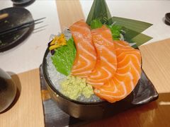 厚切三文鱼-乌君·酒场·炭火烧鸟(侨城坊店)