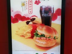 -麦当劳(吉林站13检票口对面)