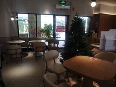 -必胜客(阿罗海店)