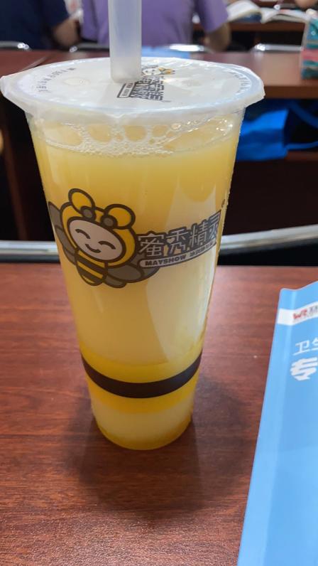 蜜秀精灵(威海路店)-"由于在台东上课,想喝个奶茶,就随便买了一.