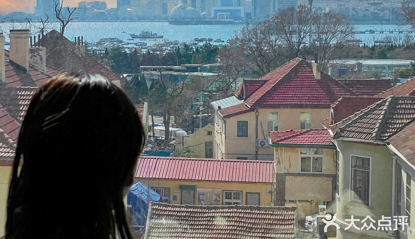 青岛最美海边中古博物咖啡厅☕一秒到布拉格