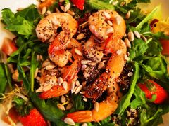 亚麻籽藜麦大虾沙拉-COMMUNE幻师(五角场店)