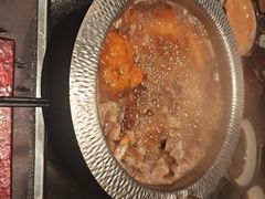 -牛YO寿喜烧·铁板烧和牛火锅自助(市府恒隆店)