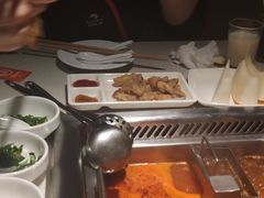-海底捞火锅鲜切牛肉主题店(长寿路店)
