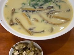 -三百碗宝应长鱼面(板仓街店)