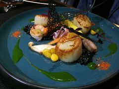 香煎扇贝配迷你混合海鲜-AZUL by FUEL蓝色·法式酒馆(琶醍店)